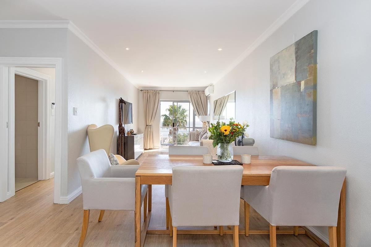 Stunning Sea View Apartment - Camps Bay Ciudad del Cabo Exterior foto