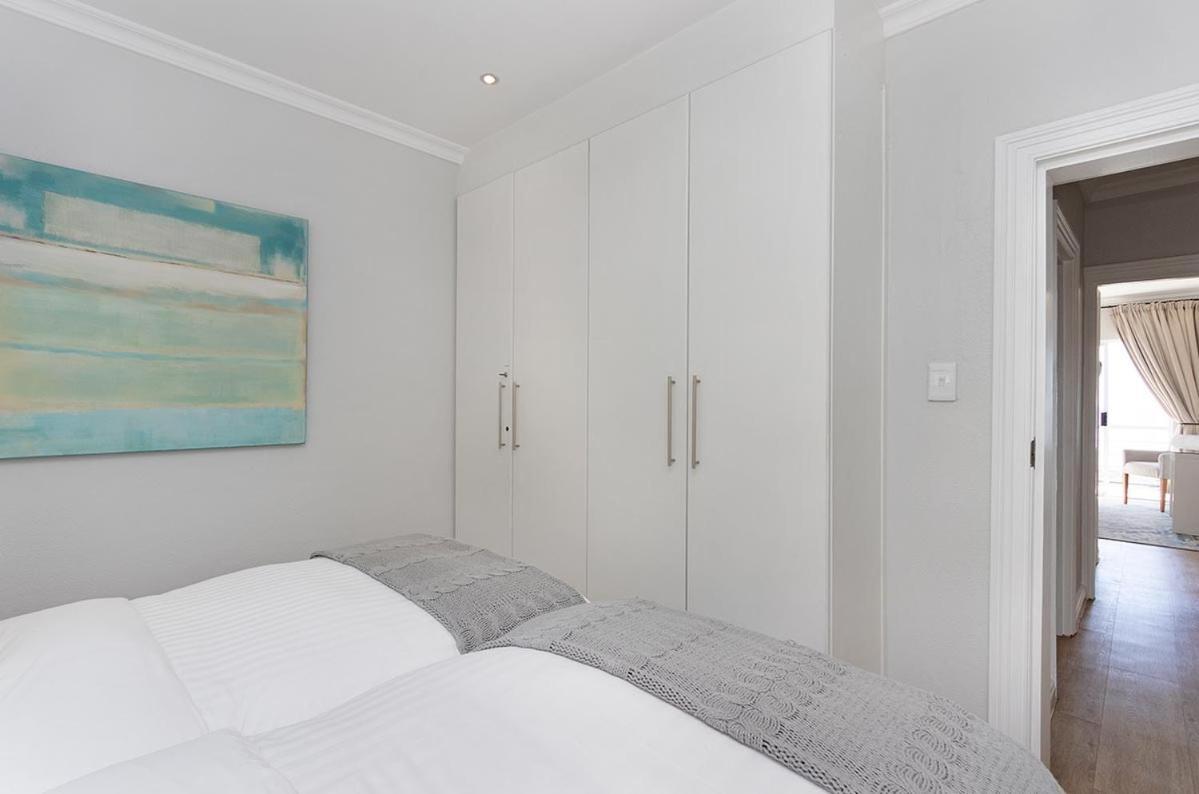 Stunning Sea View Apartment - Camps Bay Ciudad del Cabo Exterior foto
